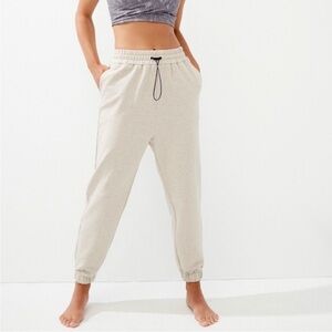 VARLEY Nevada sweatpant Jogger oatmeal heathered beige size small anthropologie